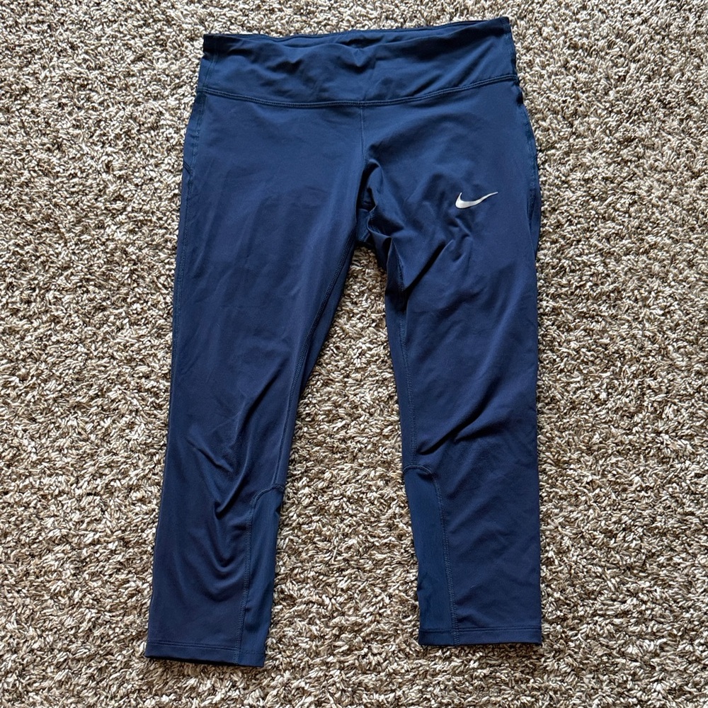 Nike Dri-fit cropped leggings